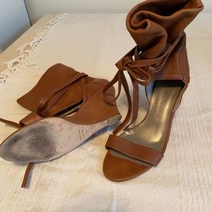 Via Montenapoleone sandals, size 39, natural